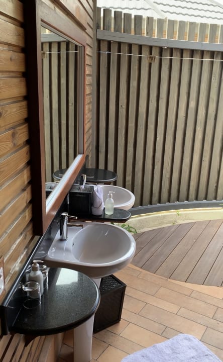 Zimmer Kuredu Island Resort & Spa