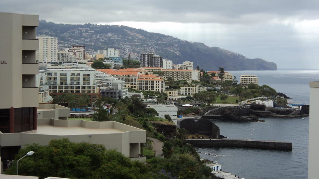 Blick nach Osten Hotel Duas Torres