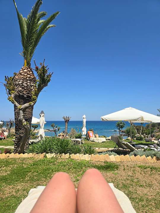 Strand Crystal Springs Beach Hotel