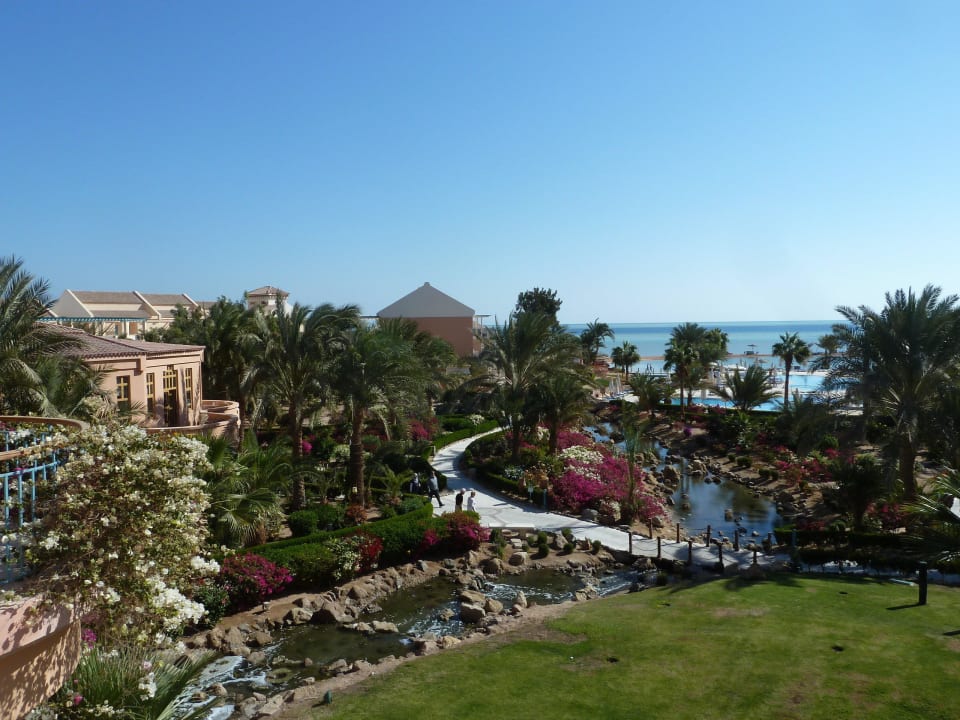 Gartenanlage Mövenpick Resort & Spa El Gouna