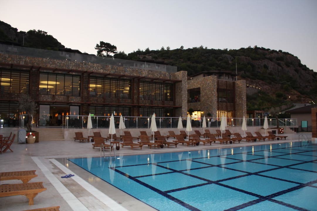 Poolanlage TUI BLUE Seno - Adults Only