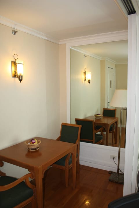 Tisch Hotel Centre Point Sukhumvit 10