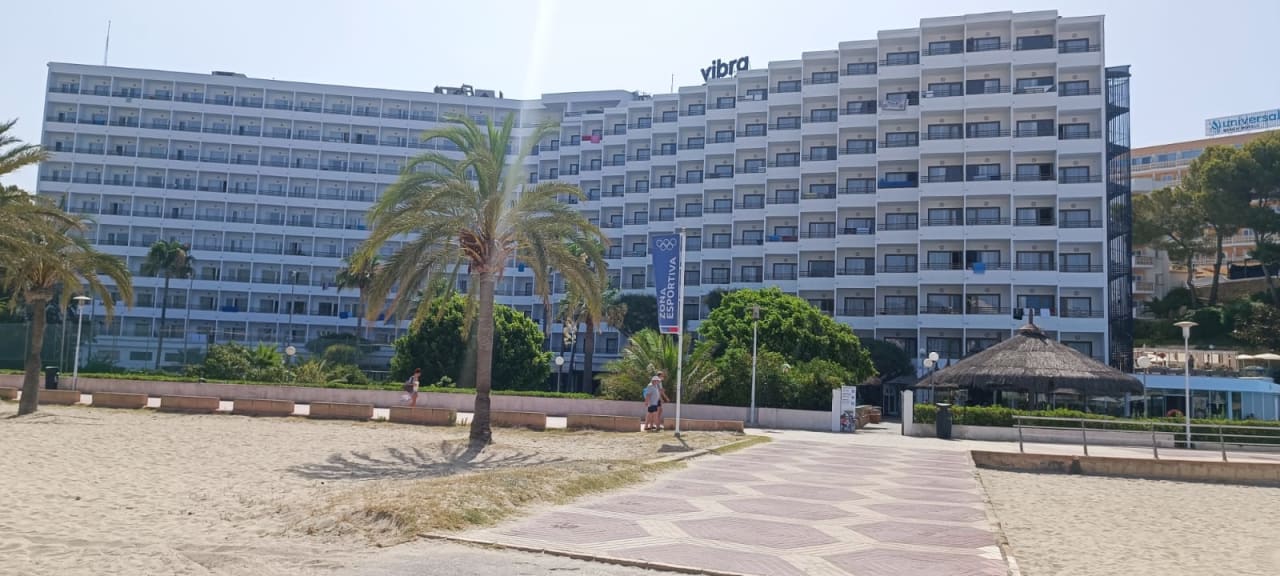 Außenansicht Hotel Vibra Beverly Playa
