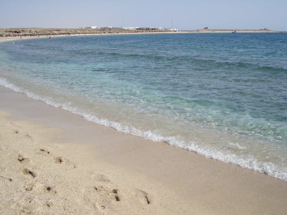 Kristallklares Wasser Malikia Resort Abu Dabbab