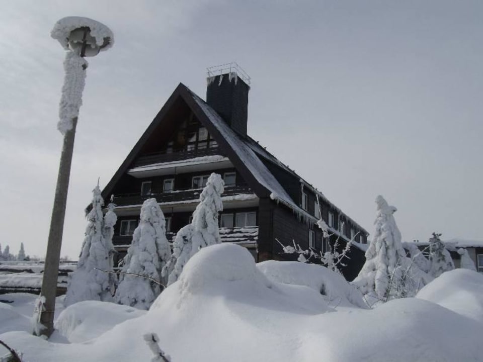 Westflügel (ehem. Heizhaus) Hotel Lugsteinhof