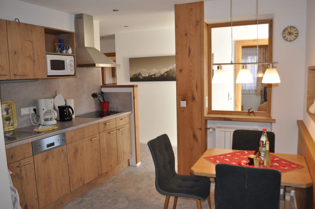 Küche mit Essecke WG 5 Gästehaus Schwemmbauer