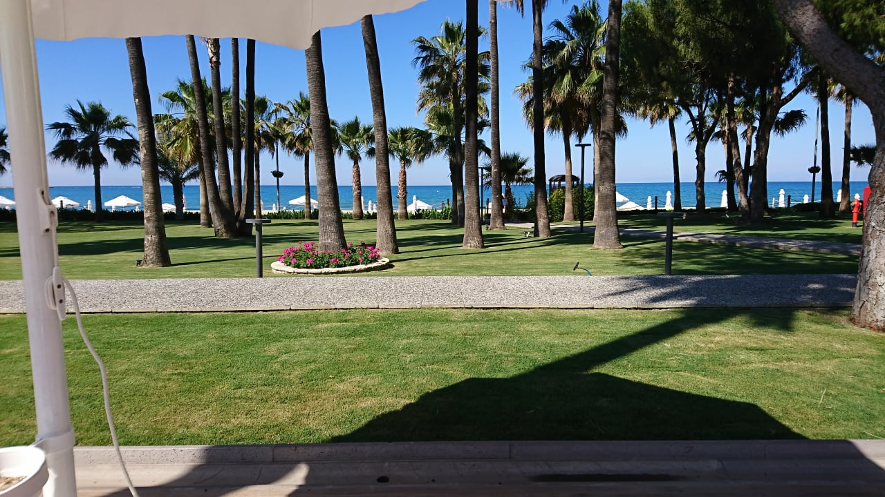 Außenansicht Acanthus Cennet Barut Collection