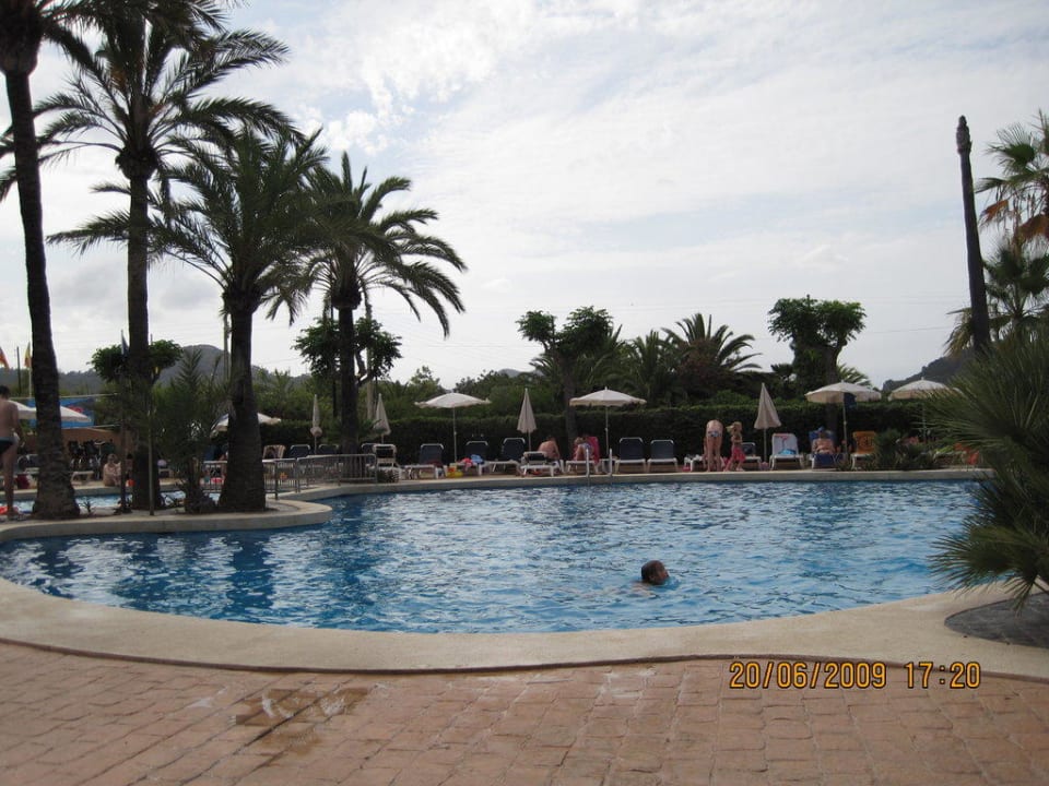 Pool Aparthotel Ciudad Laurel