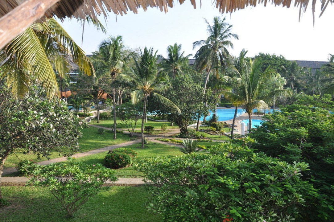 Widok na baseny Hotel Southern Palms Beach Resort