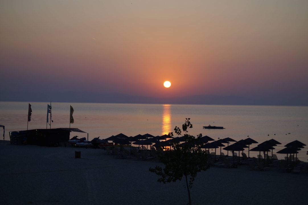 1. Sonnenaufgang vom Balkon Mediterranean Village Hotel & Spa