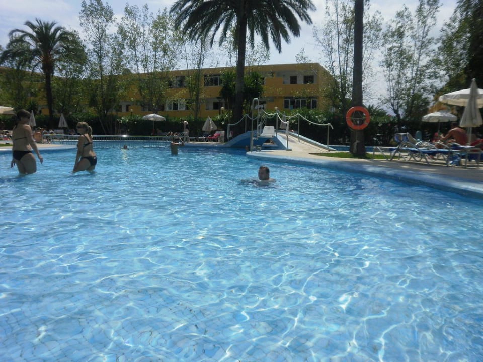 Andere Sicht vom Pool JS Hotel Sol de Alcudia