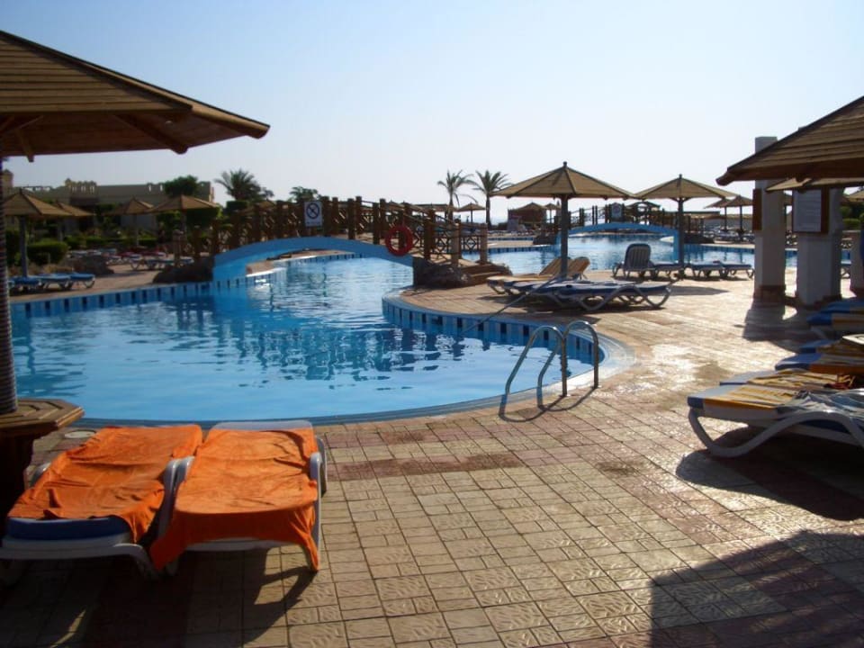 Pool Charmillion Club Resort