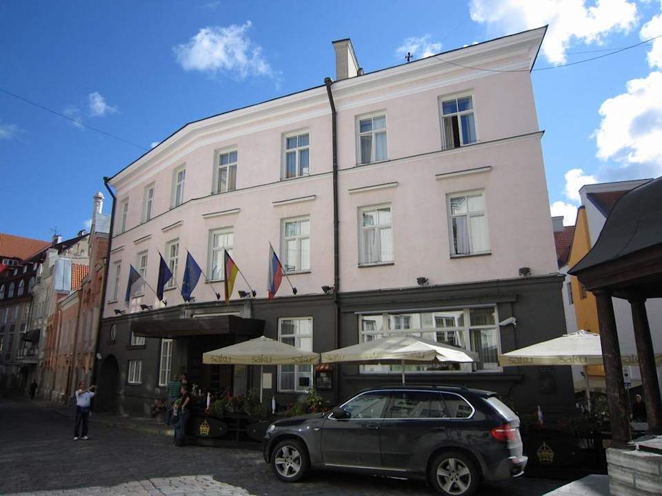 Street view Hotel St. Petersbourg