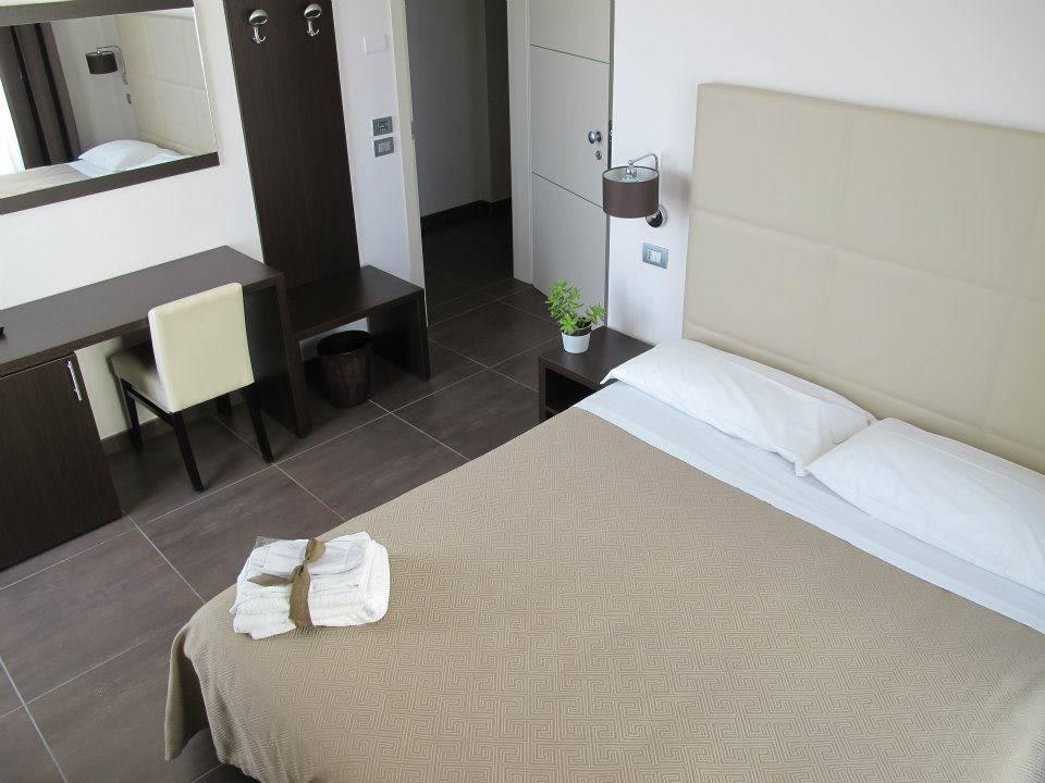 Camera matrimoniale fronte mare Hotel Gimmi