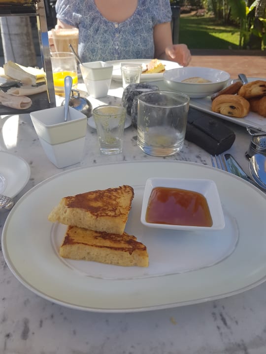 Gastro Outrigger Mauritius Beach Resort
