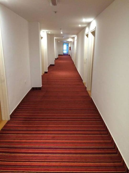 Gang zum Zimmer Hotel Jezero