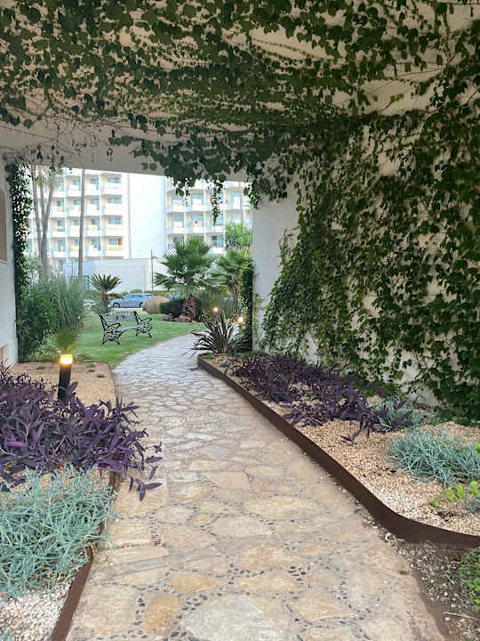 Gartenanlage allsun Hotel Sumba