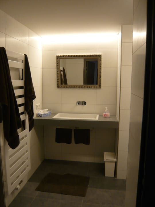 Das ist nur der Waschtisch! Hotel Landgasthof Rebstock