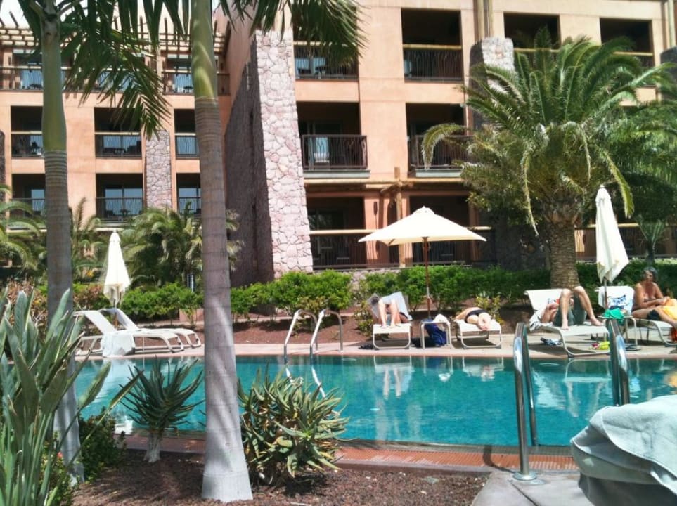 Am Kanal-Pool Lopesan Baobab Resort