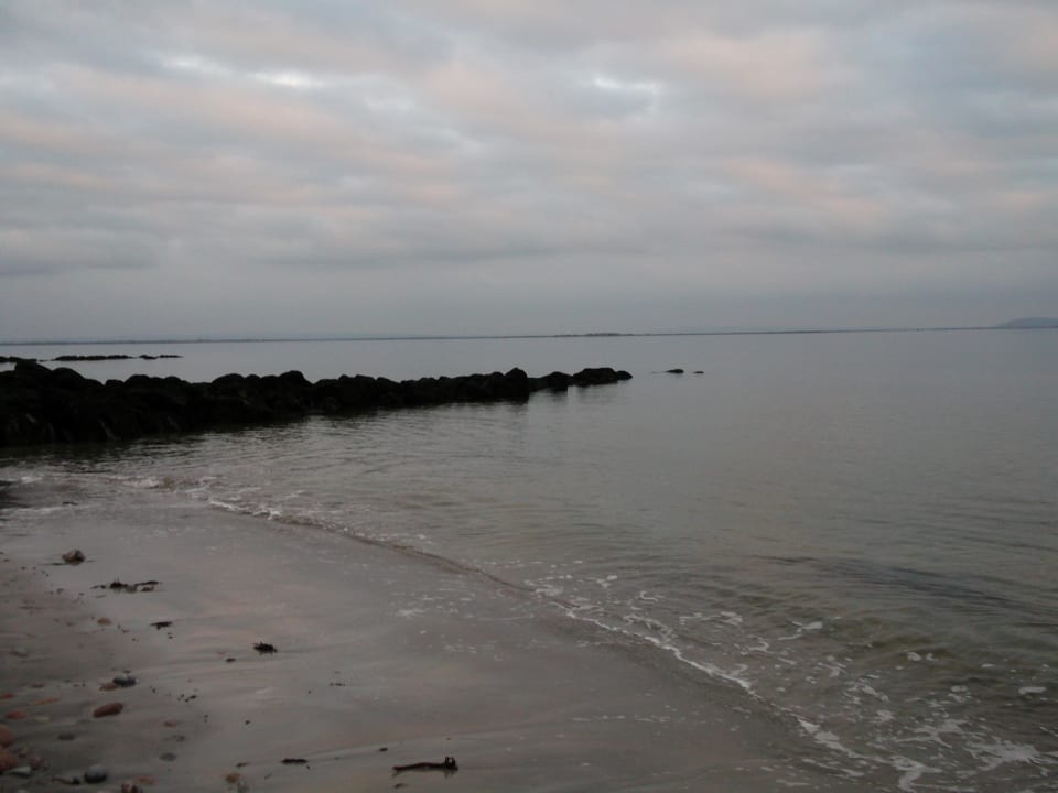 Rus über die Straße und Relaxen Salthill Hotel - Promendae Galway