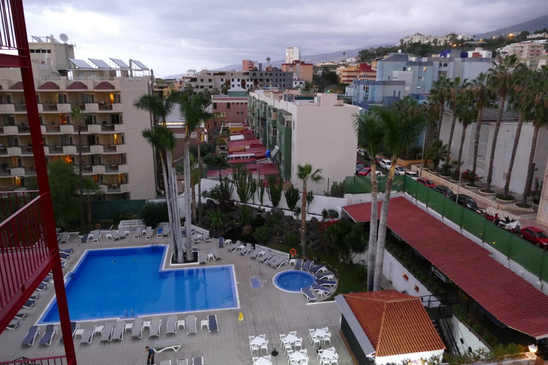 Pool Be Live Tenerife - Adults only