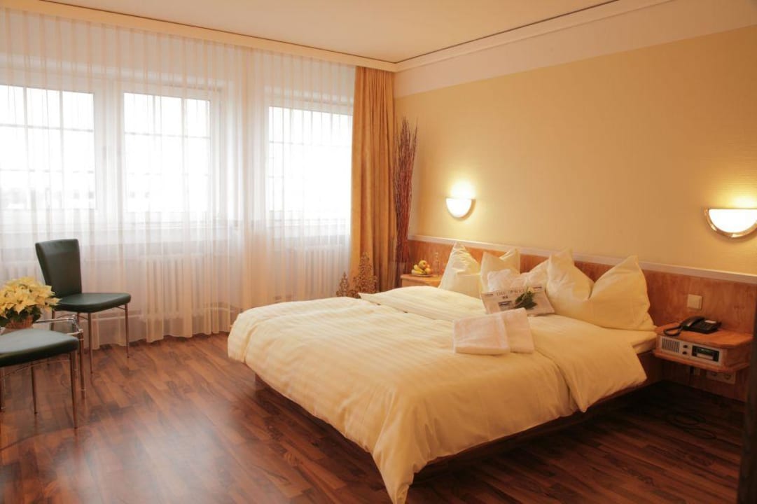 Zimmer Terminal Hotel Köln