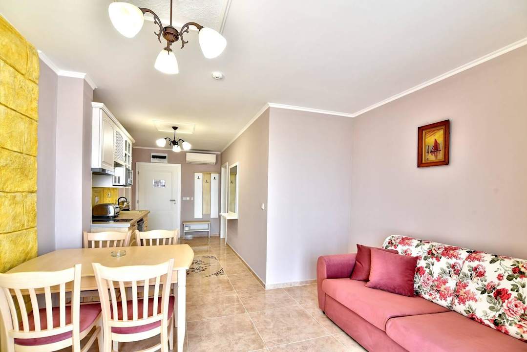 Overview One-Bedroom Apartment Sirena Palace