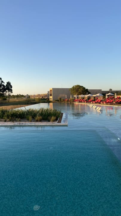 Pool Praia do Canal Nature Retreat - Small Luxury Hotels of the World