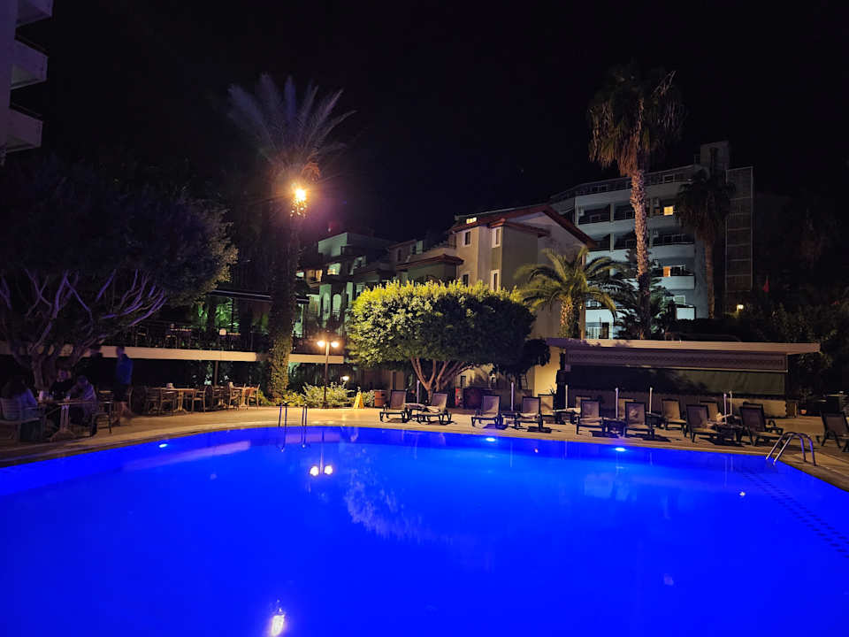 Pool Hotel Gardenia Beach