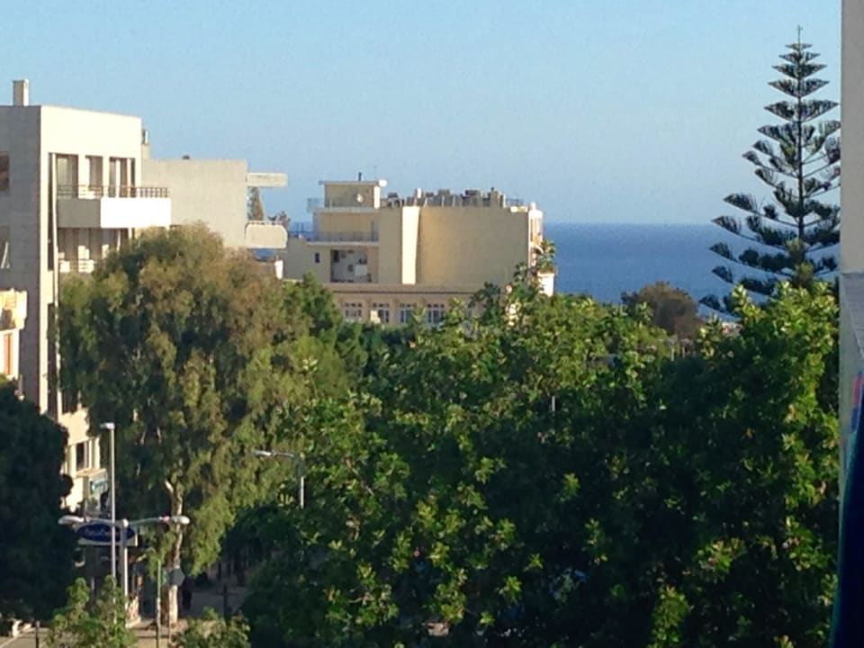 Blick vom Zimmer auf Strasse Galaxy Hotel Iraklion