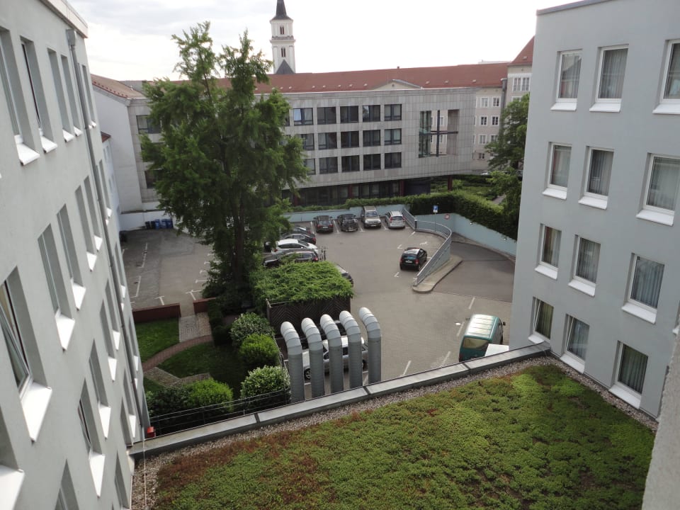 Ausblick vom Zimmer DORMERO Hotel Dessau-Roßlau