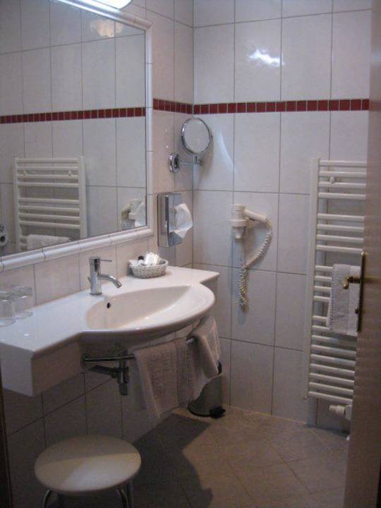 Badezimmer Hotel Gasthof Stockinger