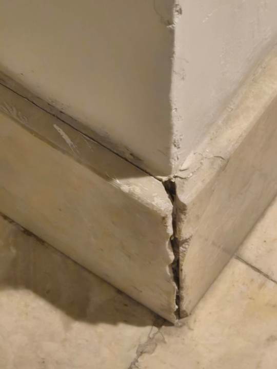 Zimmer Well Palace Side