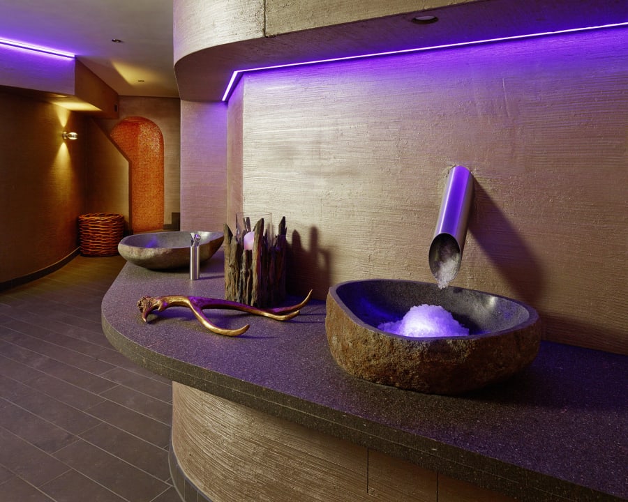 Saunawelt Alpenglühen Verwöhn- und Wellnesshotel Walserhof