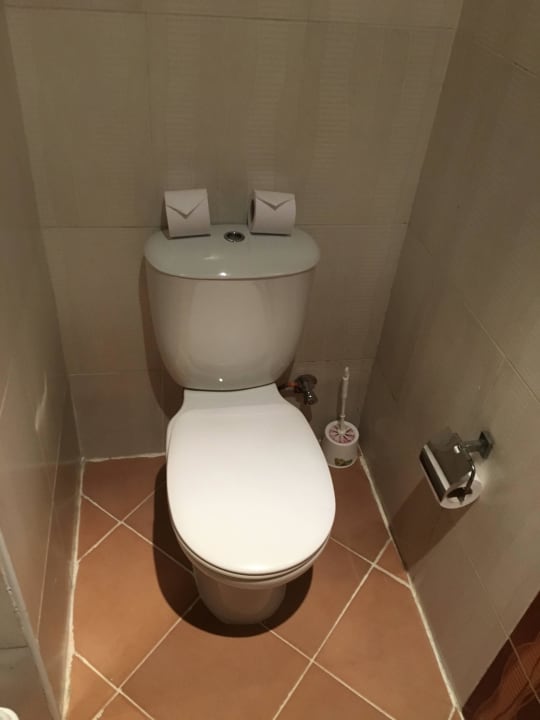 Toilette im Zimmer 464 Pickalbatros Alf Leila Wa Leila Resort - Neverland Hurghada