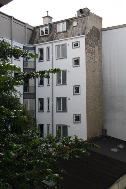 Ausblick zum Innenhof Hotel Copenhagen Strand