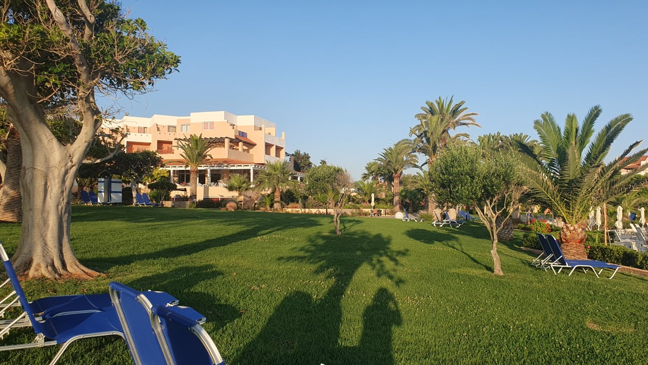 Gartenanlage Anissa Beach & Village