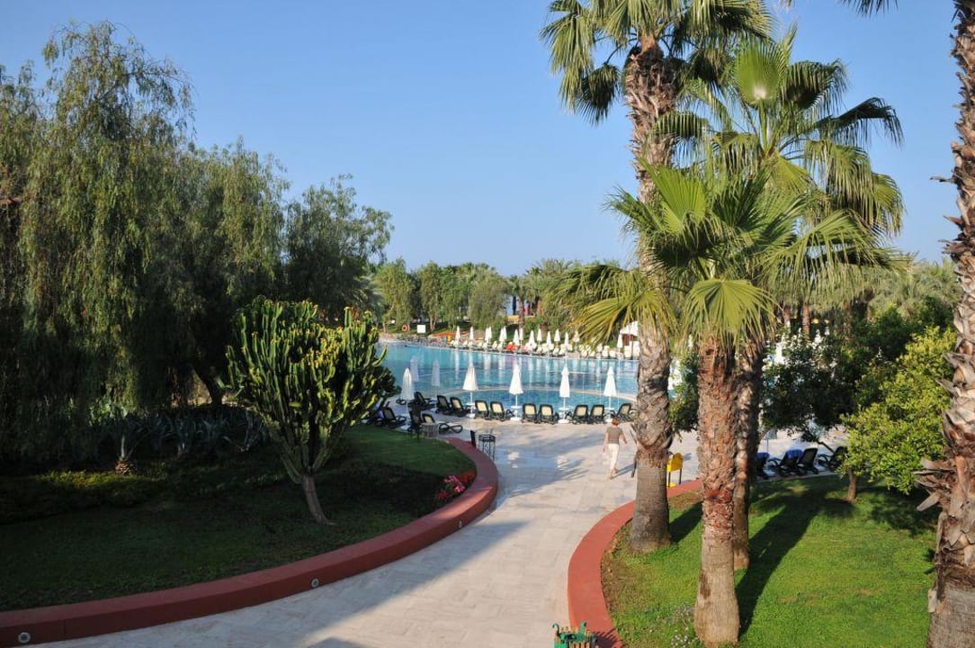 Poolblick vom Zimmer Monachus Family Resort Sorgun