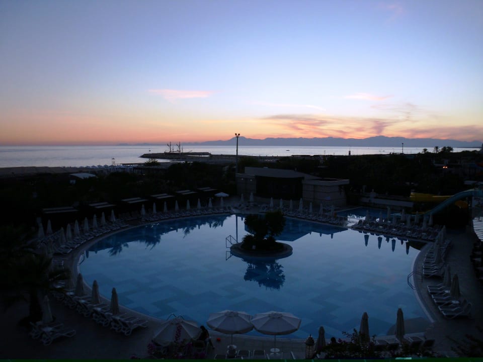 Pool- und Meerblick Seamelia Beach Resort