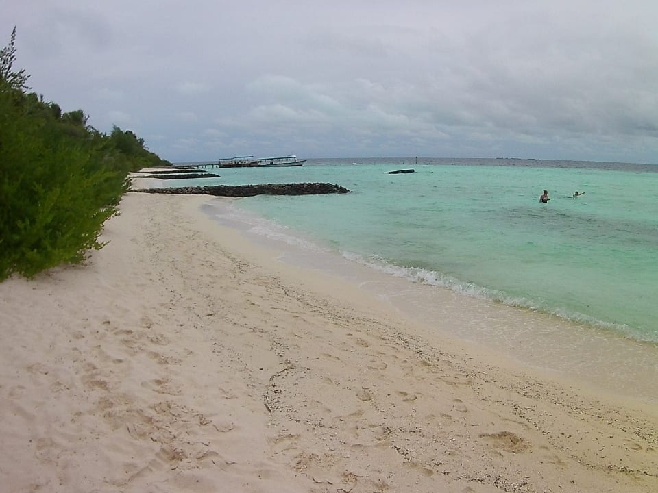 Strand Embudu Village