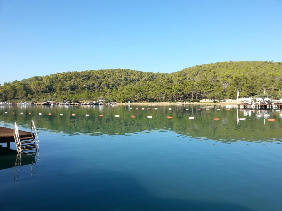 Strand Green Bay Resort & Spa