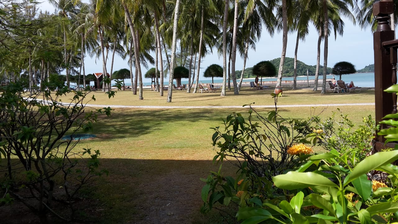 Strand Pelangi Beach Resort & Spa