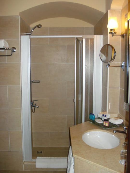 Badezimmer mit Dusche  Iberotel Makadi Beach
