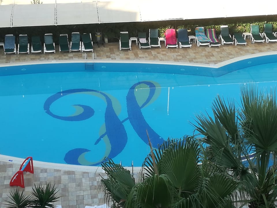 Pool Calimera Hane Garden