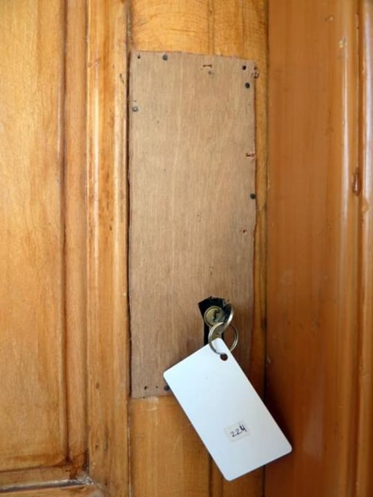 Wejście do pokoju bez klamki! Hotel Aqua Resort & Spa