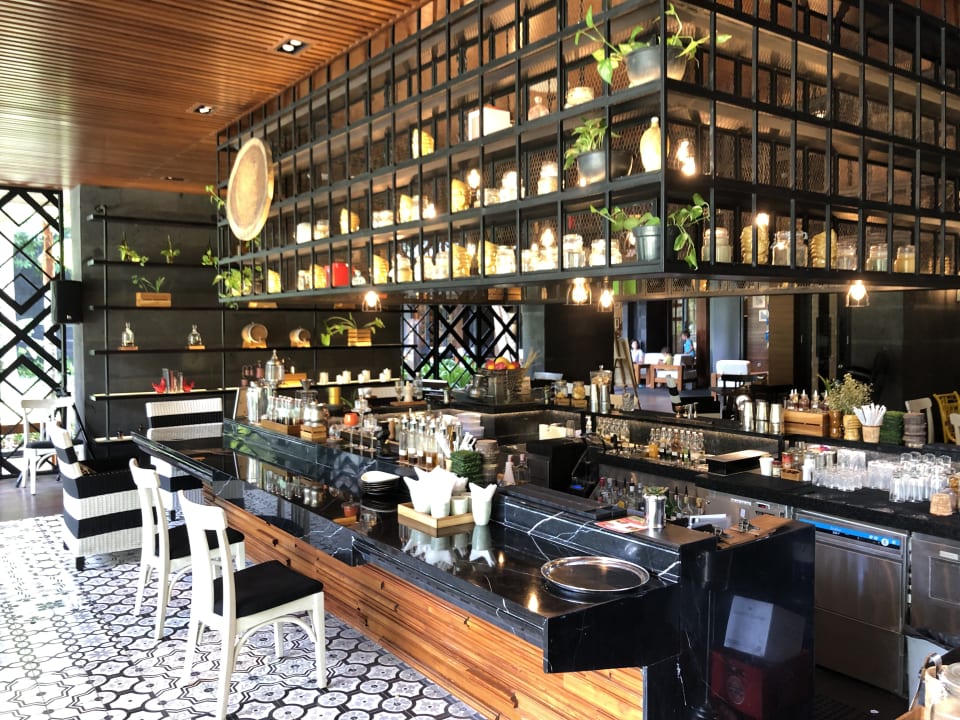 Gastro Hotel Indigo Bali Seminyak Beach