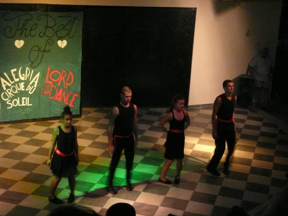 Abendprogramm Atlantica Mikri Poli Rhodes