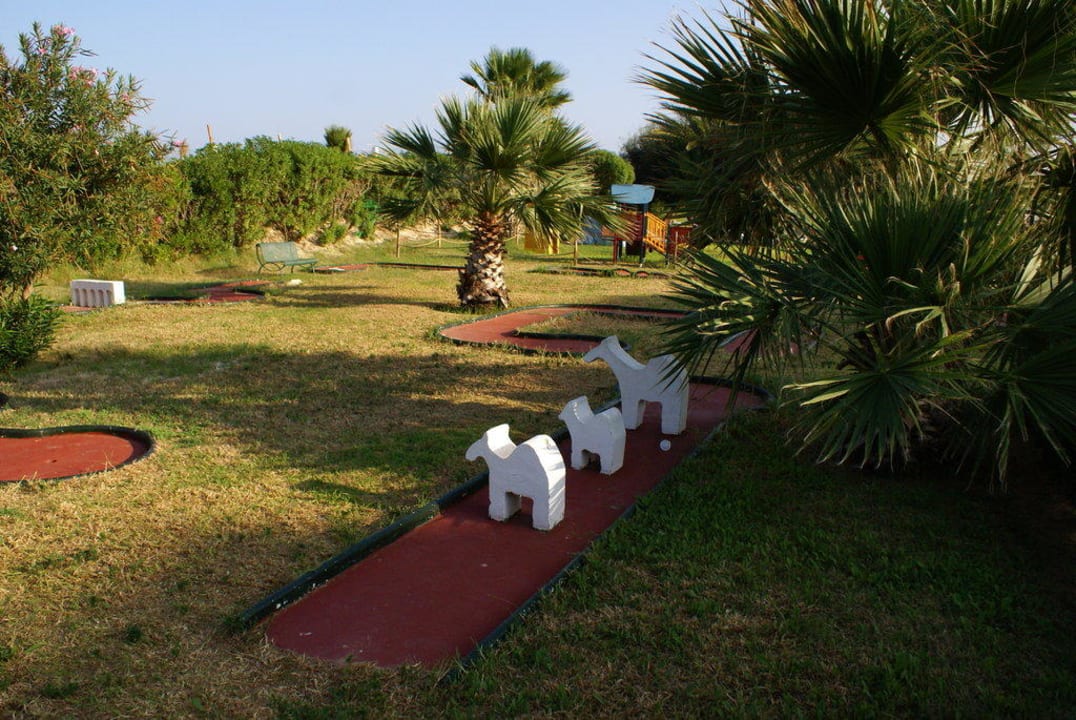 Nette Minigolfanlage Hotel El Mouradi Palm Marina
