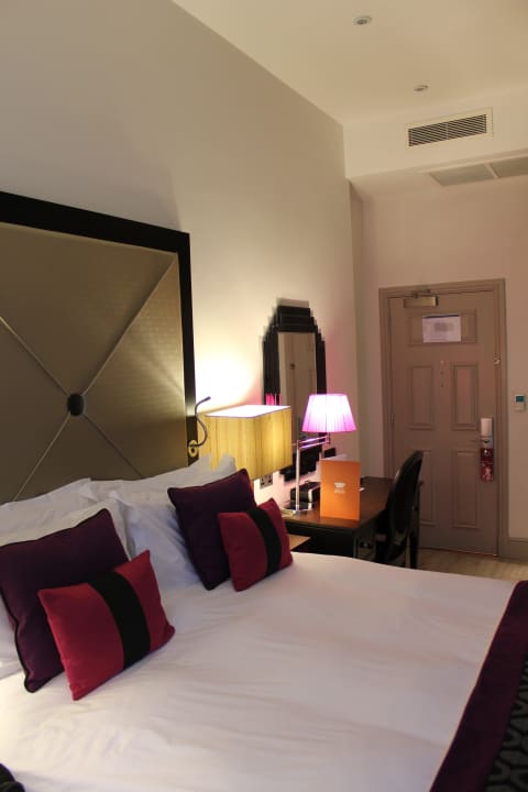 Recht geräumiges Zimmer Hotel Indigo London Kensington - Earl's Ct