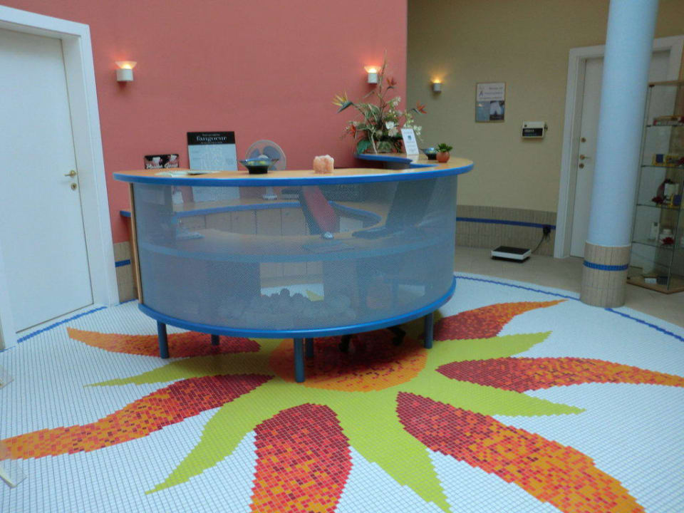Wellness Rezeption Wellnesshotel Allmer